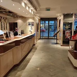 Western Royal Centre Hotel