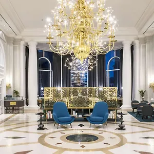 Hilton Grand Place מלון