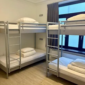  Hostel The Legacy By 2go4 Center
