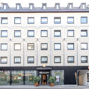 Ibis Centre Chatelain Hotel